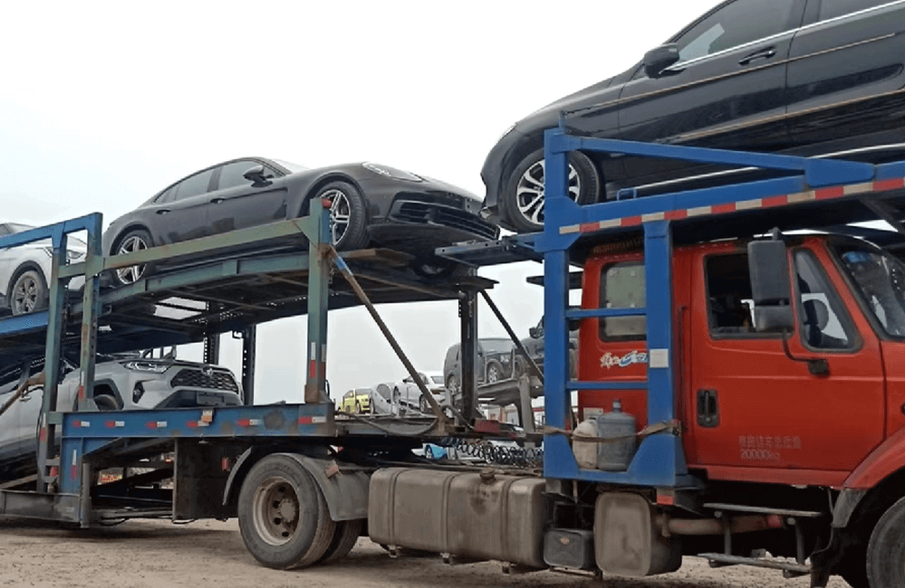 新疆返程托運(yùn)汽車價(jià)格為啥比省內(nèi)運(yùn)輸便宜的多？合順通達(dá)運(yùn)車小編揭開運(yùn)車物流的秘密
